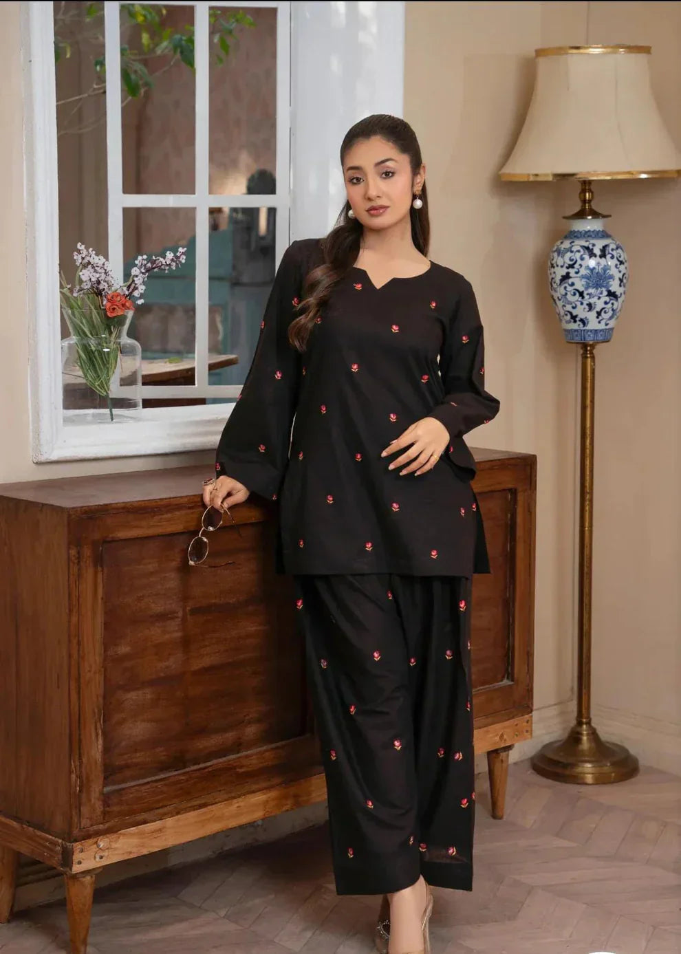 Flower-Petal Furshi Shalwar 2pc
