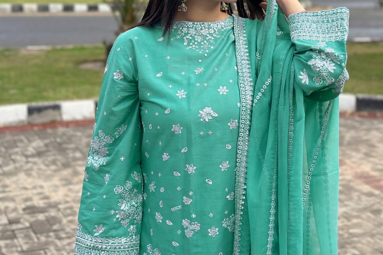 Lawn Embroidered 3Piece SF - 376