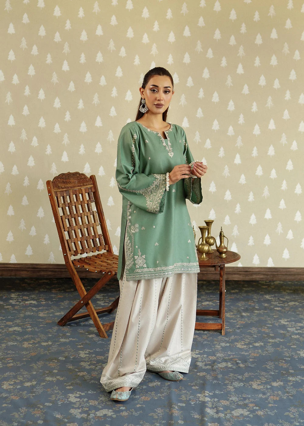 Laiba 2 Pc Stitched