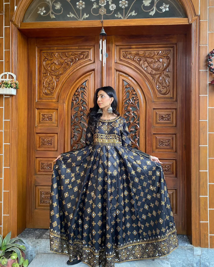 Sheesh Mahal-BLK 3 Pc Stitched