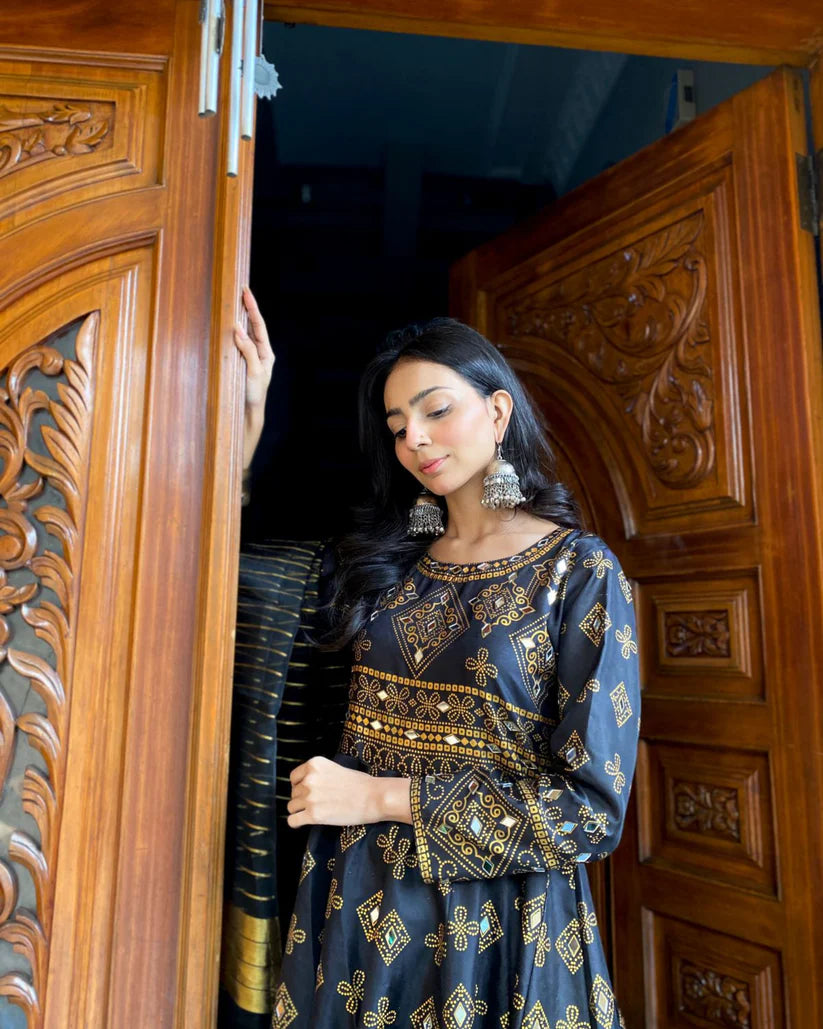 Sheesh Mahal-BLK 3 Pc Stitched