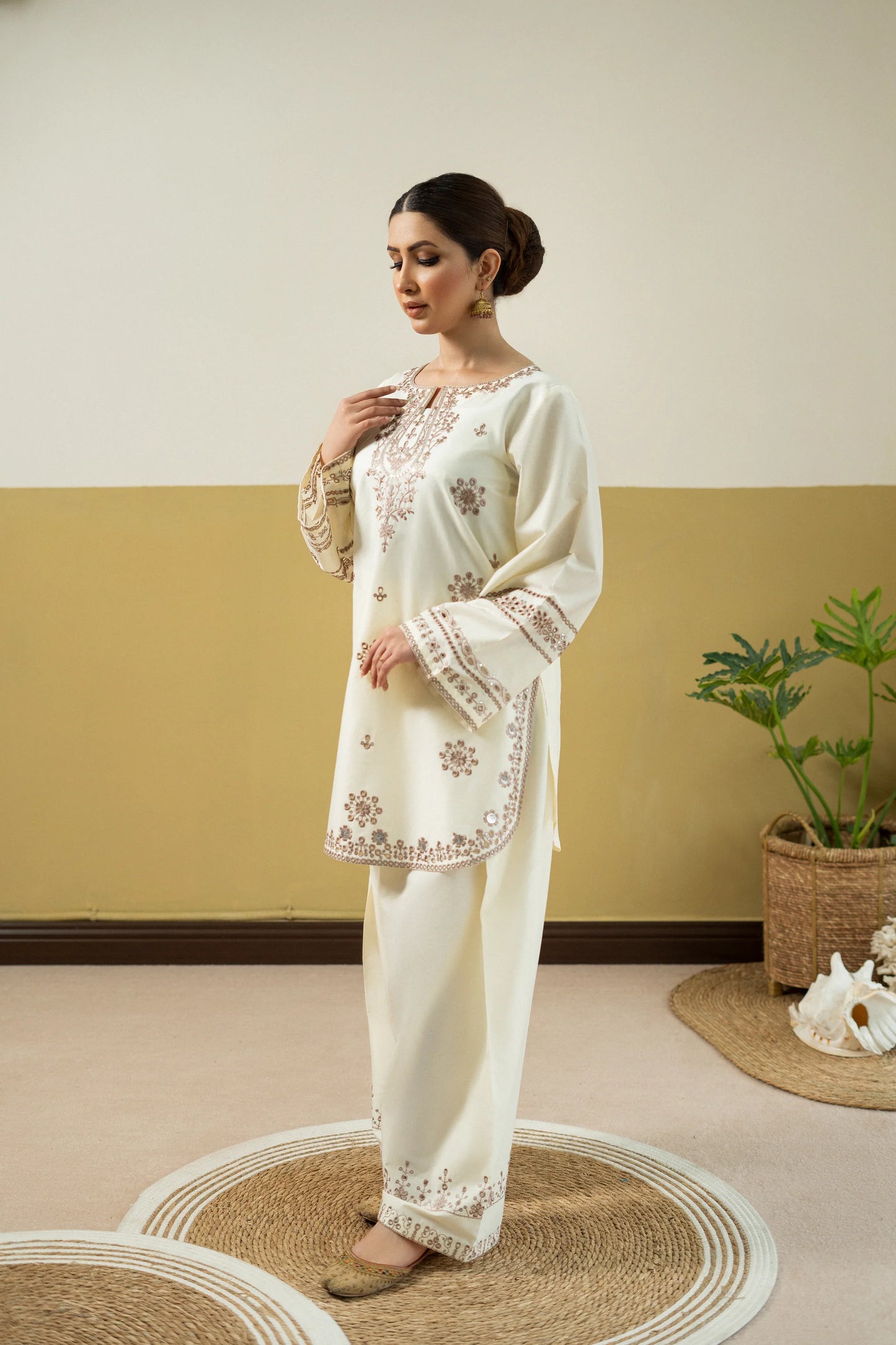 Mahajbeen 2 Pc Stitched