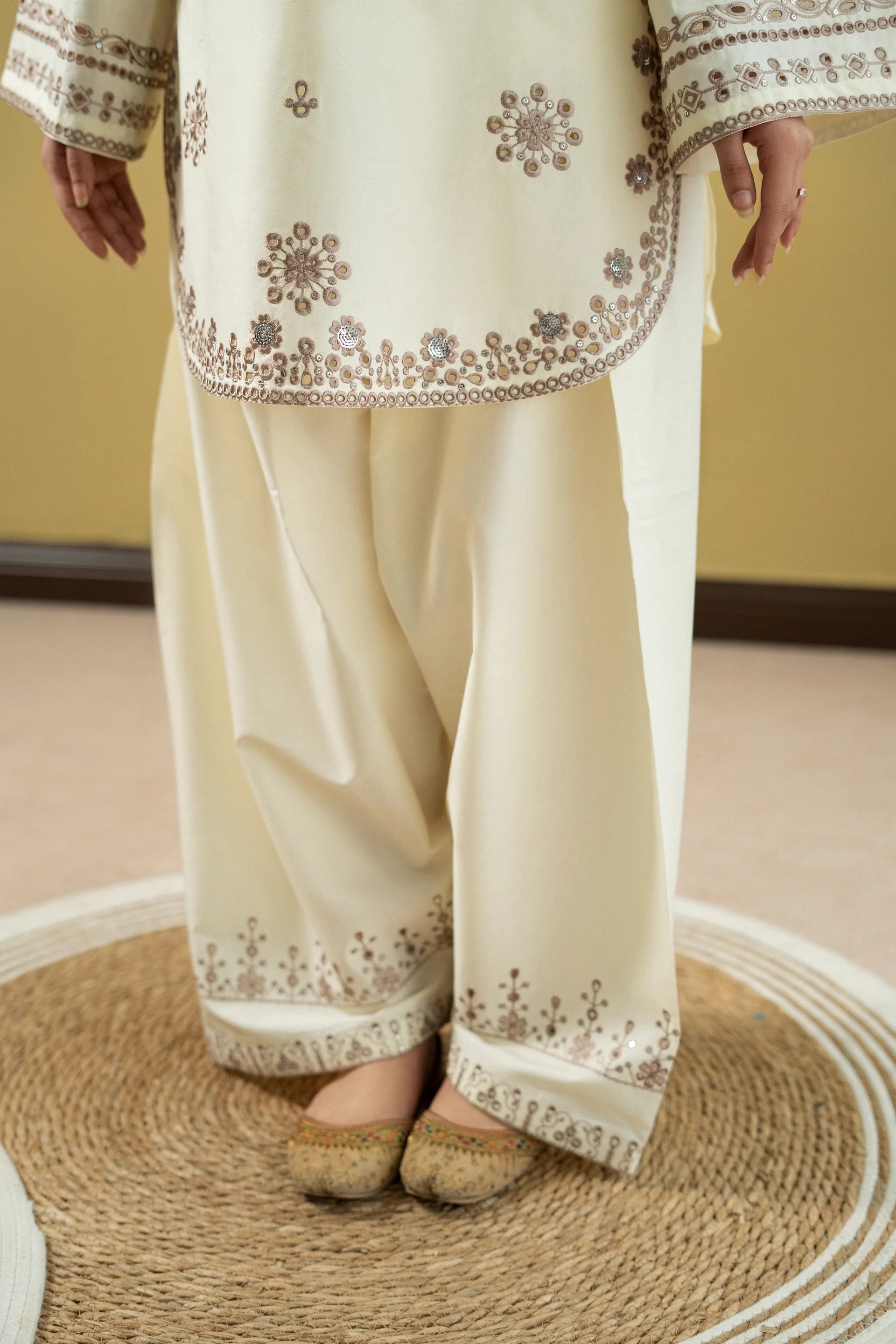 Mahajbeen 2 Pc Stitched