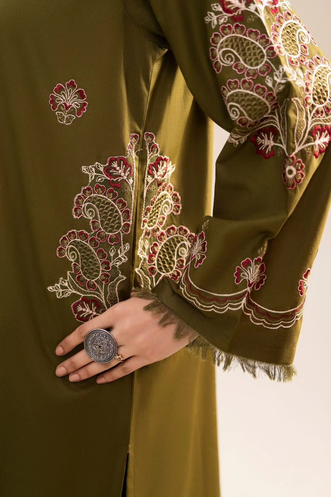 Zarnish 2 Pc Stitched